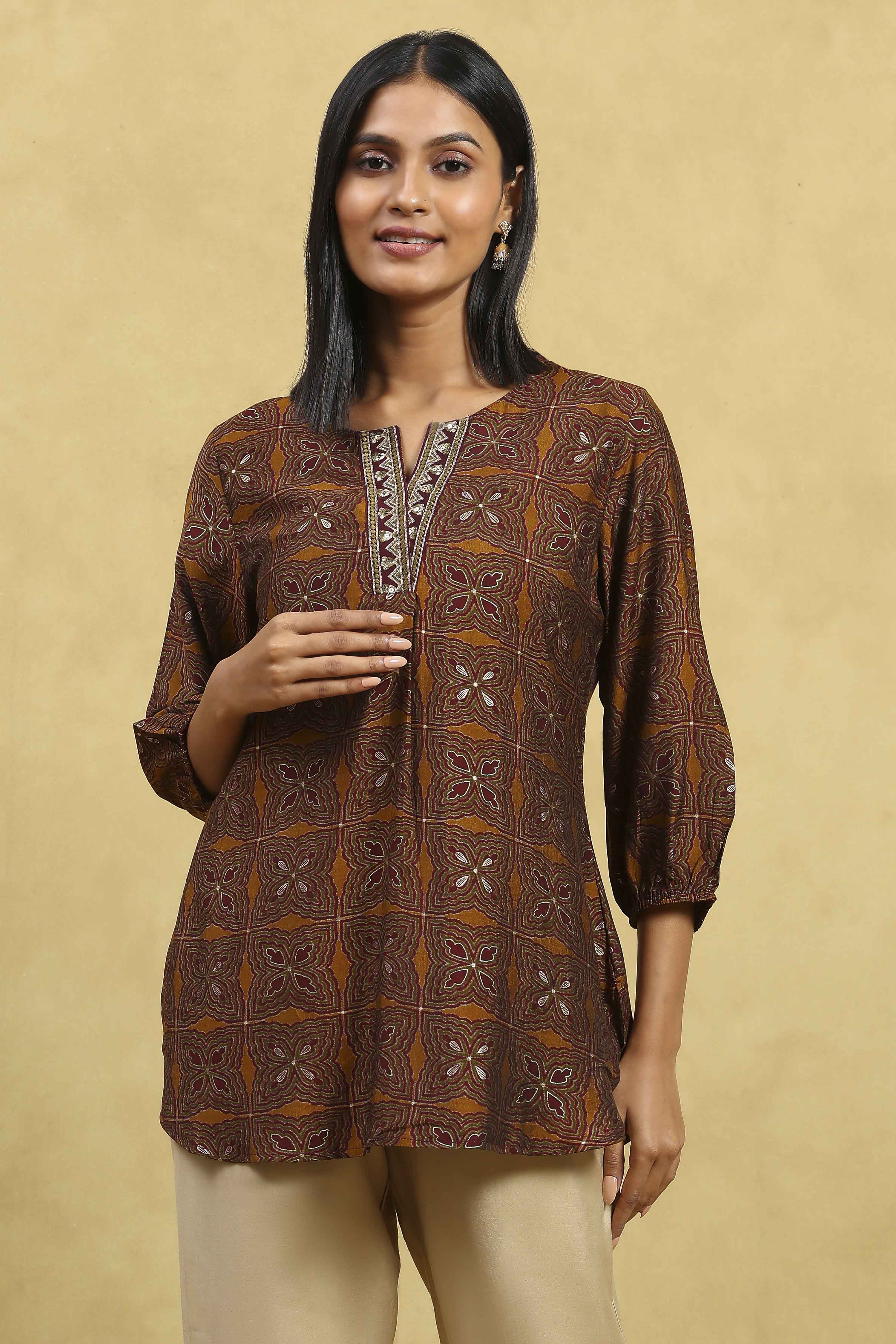 Mustard Viscose Blend Printed Straight Top image number 5