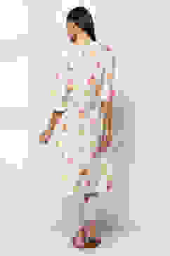 Off-White Cotton Floral Straight Kurta Set image number 4