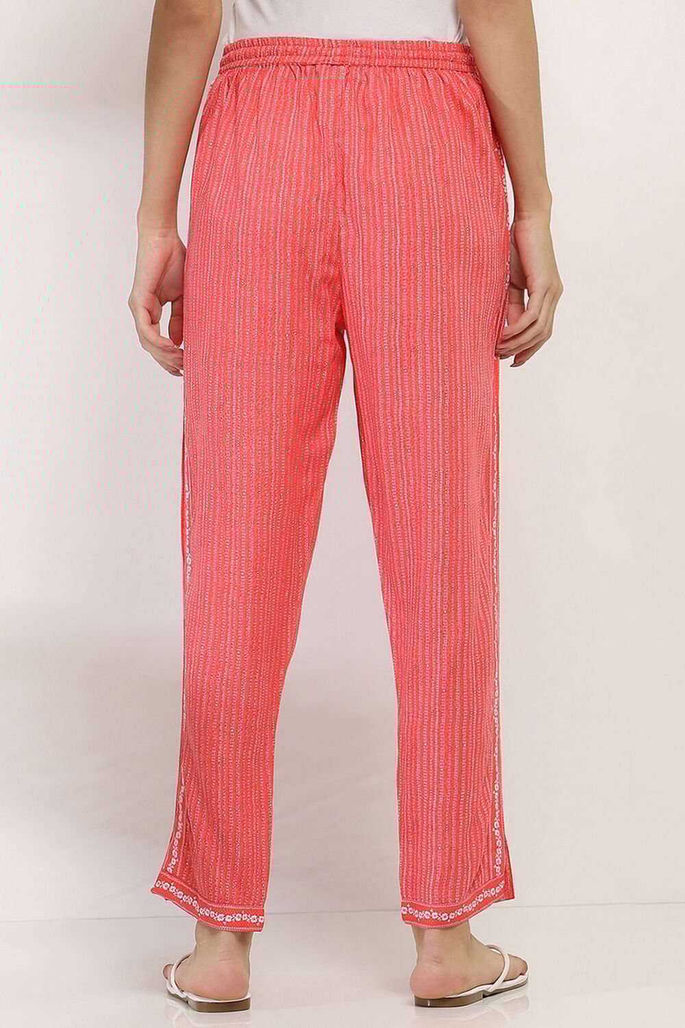 Coral Printed Regular Pants image number 5