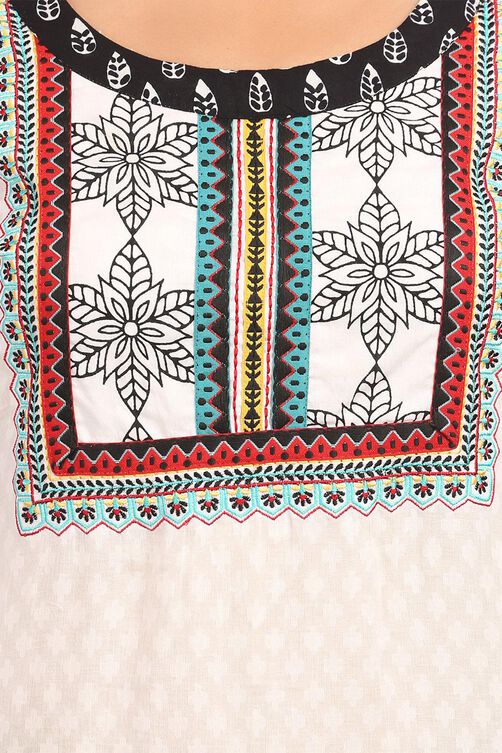 White Straight Cotton Kurta image number 4