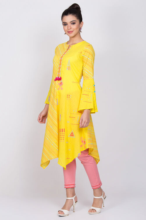 Yellow Cotton A-Line Kurta image number 2