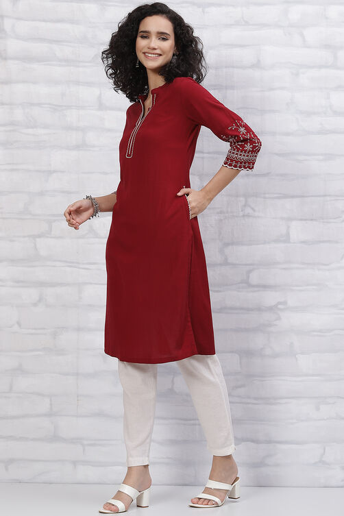 Red LIVA Schiffli Kurta image number 2