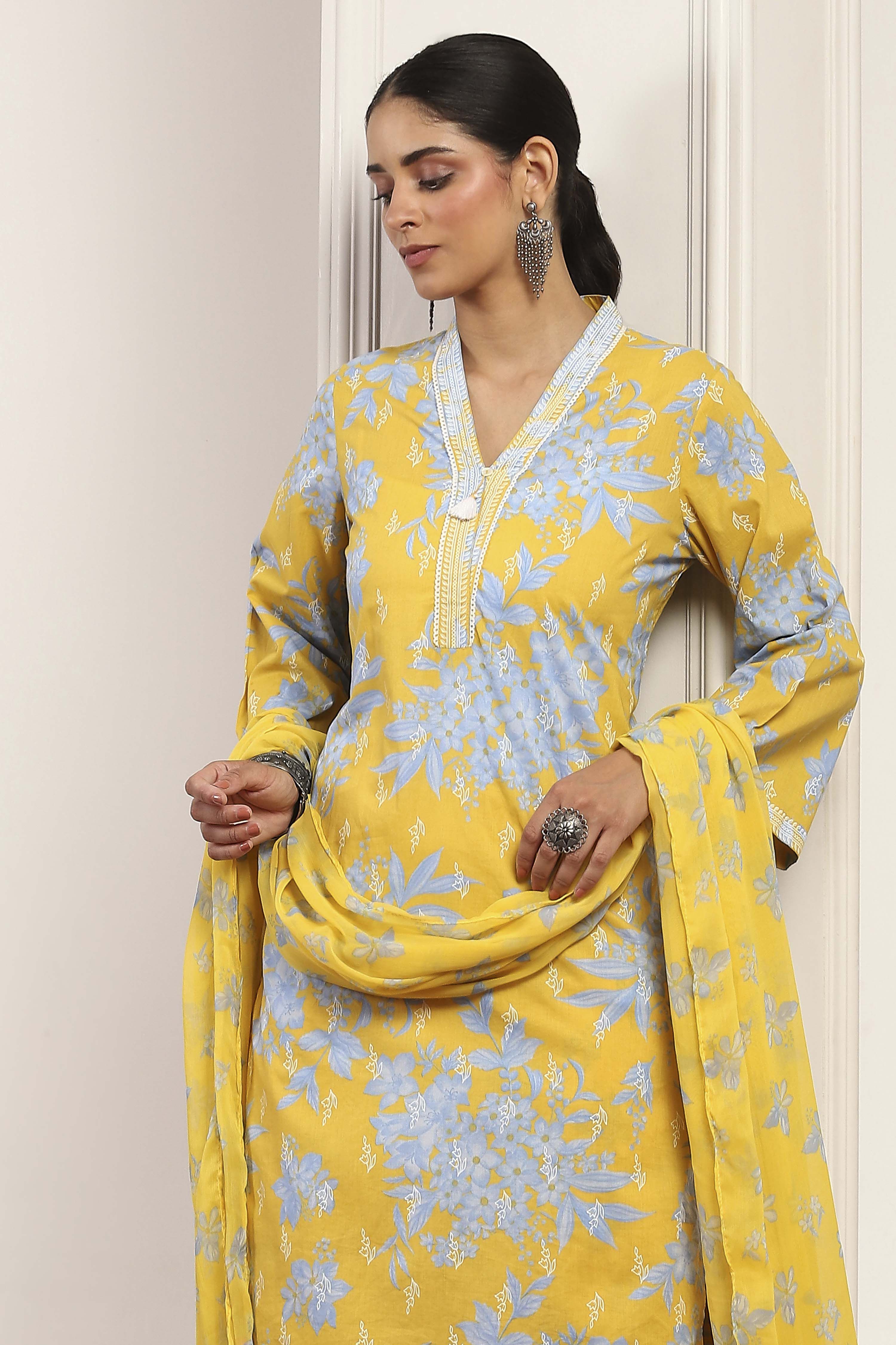 Yellow Cotton Straight Suit Sets image number 7