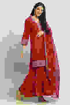 Red Solid Straight Suit Set image number 5