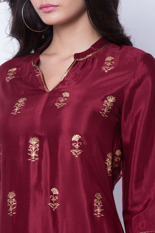 Maroon Shantoon Straight Kurta image number 1