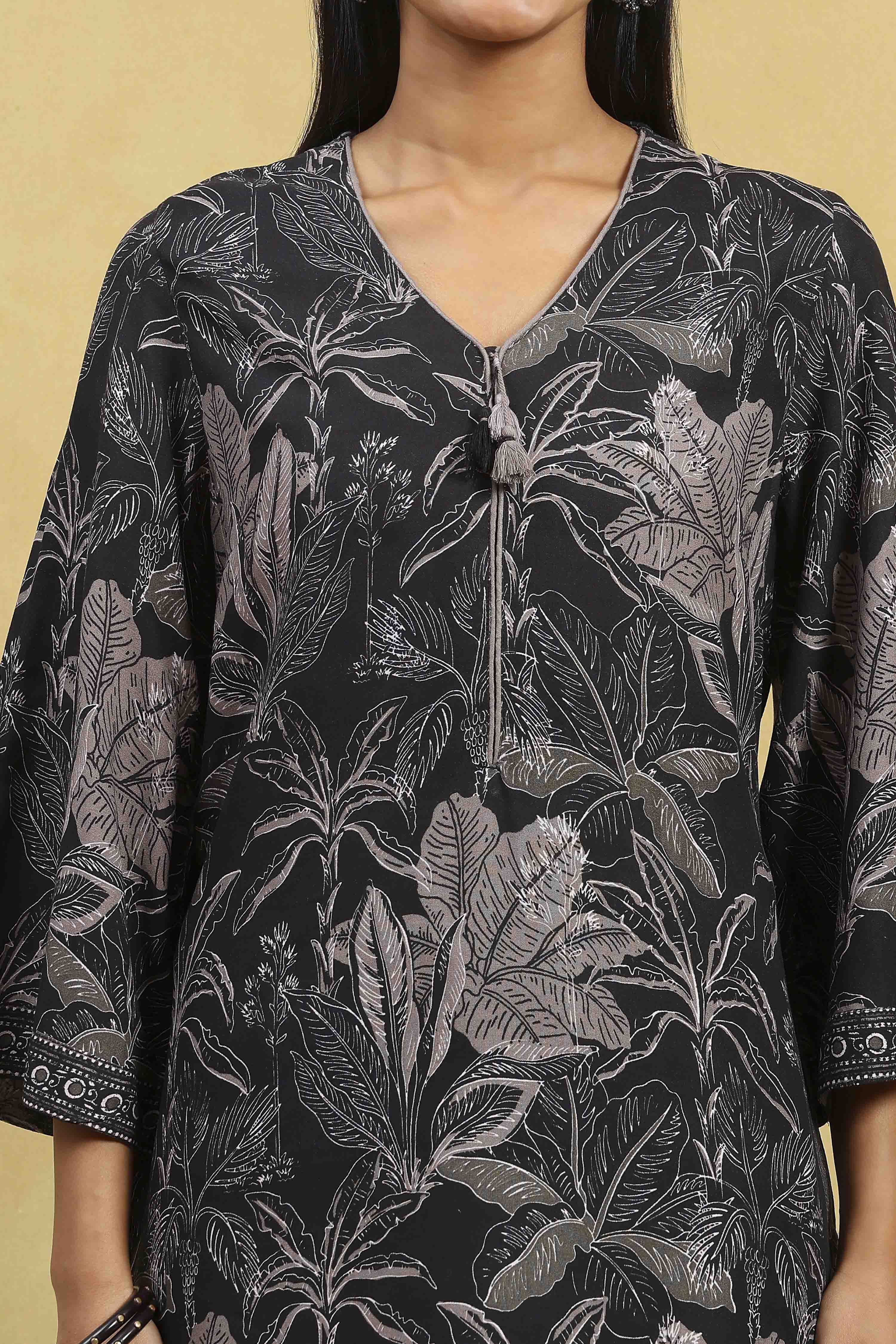 Black Viscose Rayon Printed Straight Kurta image number 1