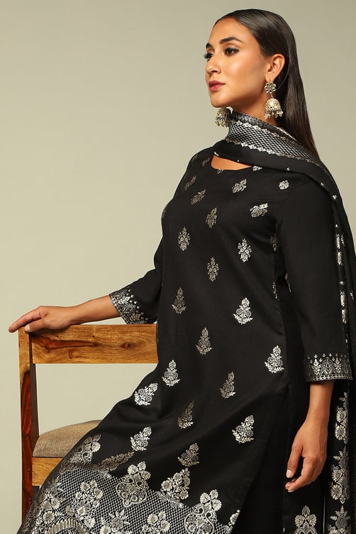 Black Acrylic Straight Yarn Dyed Kurta Palazzo Suit Set image number 7