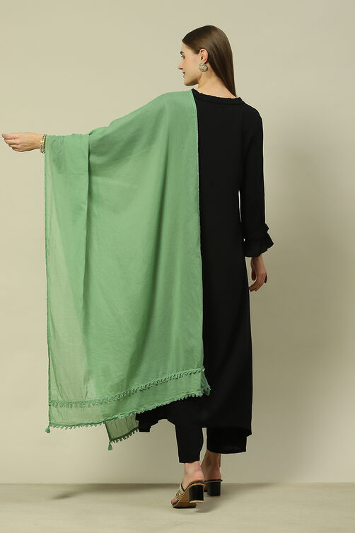 Green Cotton Solid Dupatta image number 2