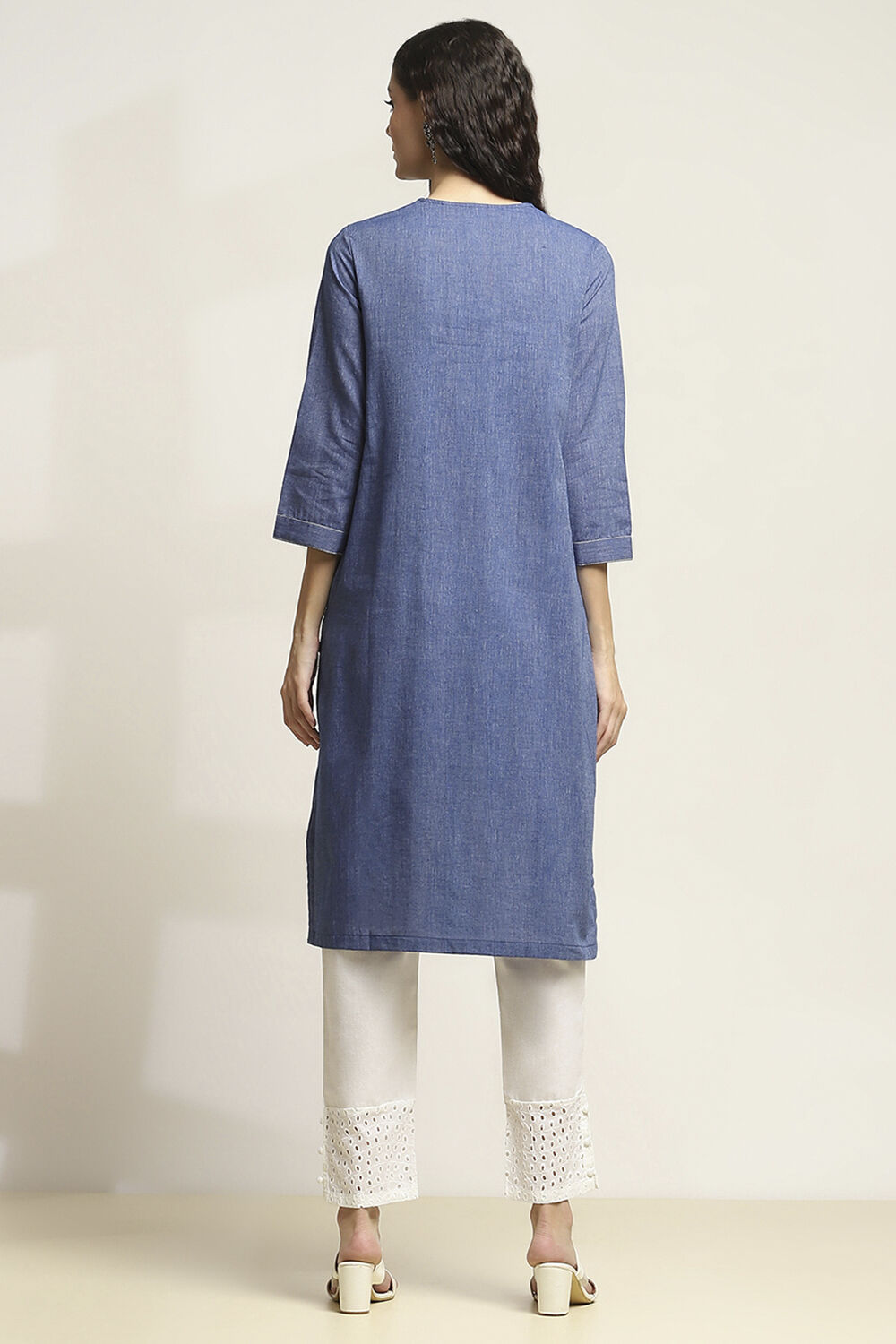 Blue Cotton Solid Straight Kurta image number 3
