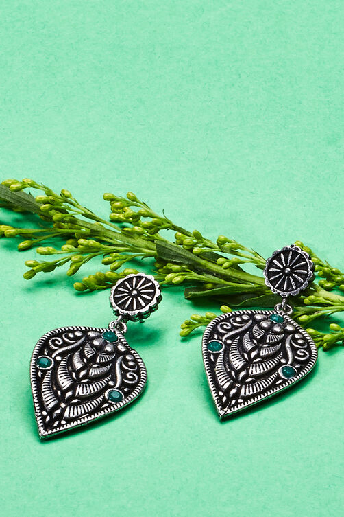 Green Metal Brass Earrings image number 4
