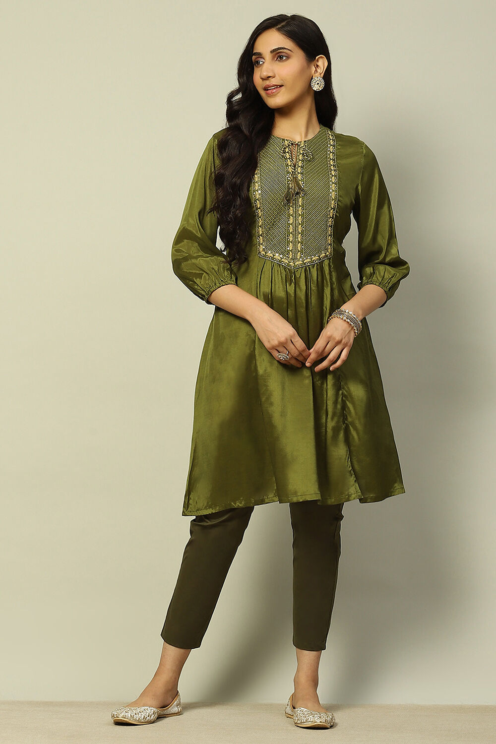 Nephrite Green Cotton Blend Solid Patyala image number 0