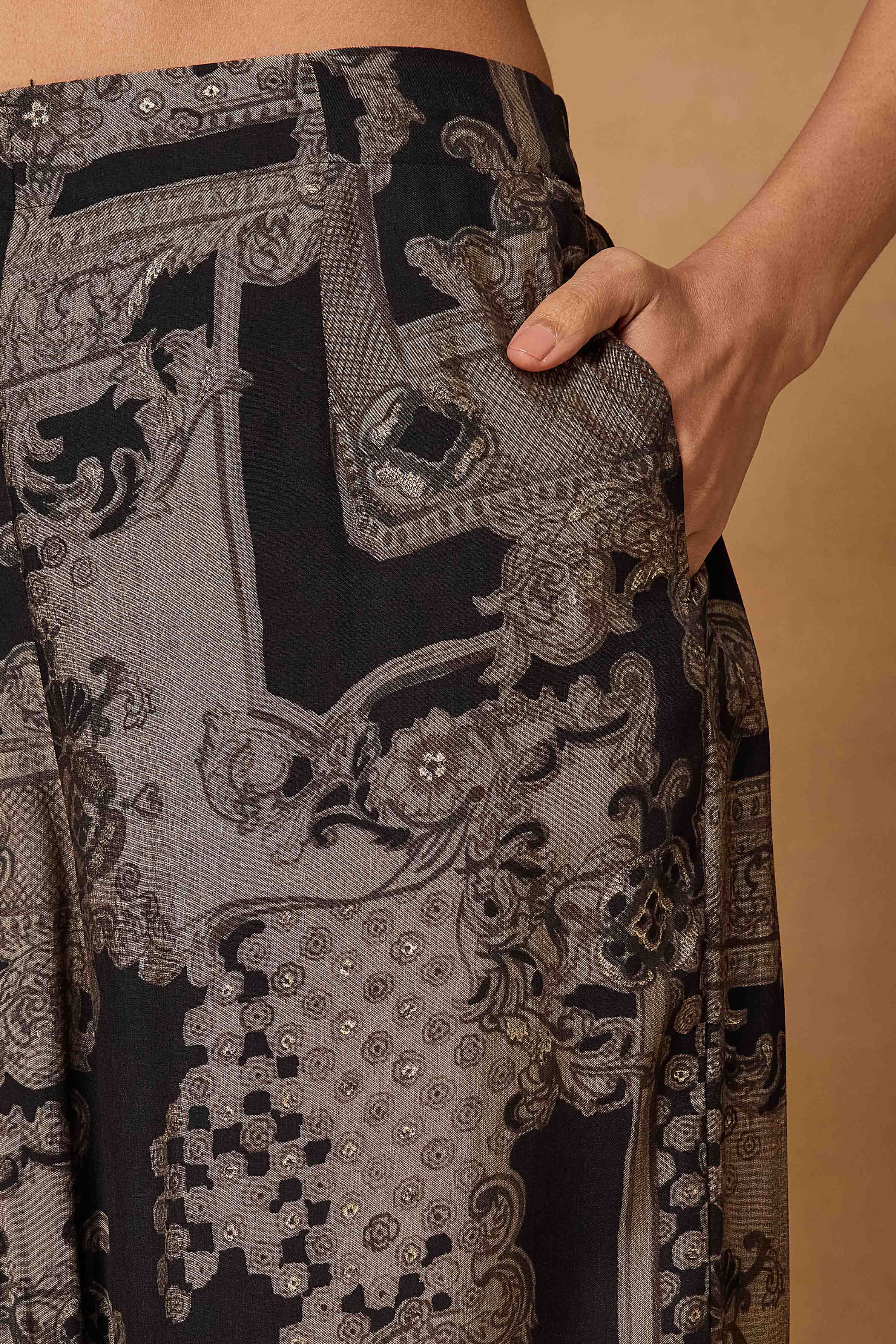 Black Viscose Blend Straight Printed Kurta Pants Set image number 2