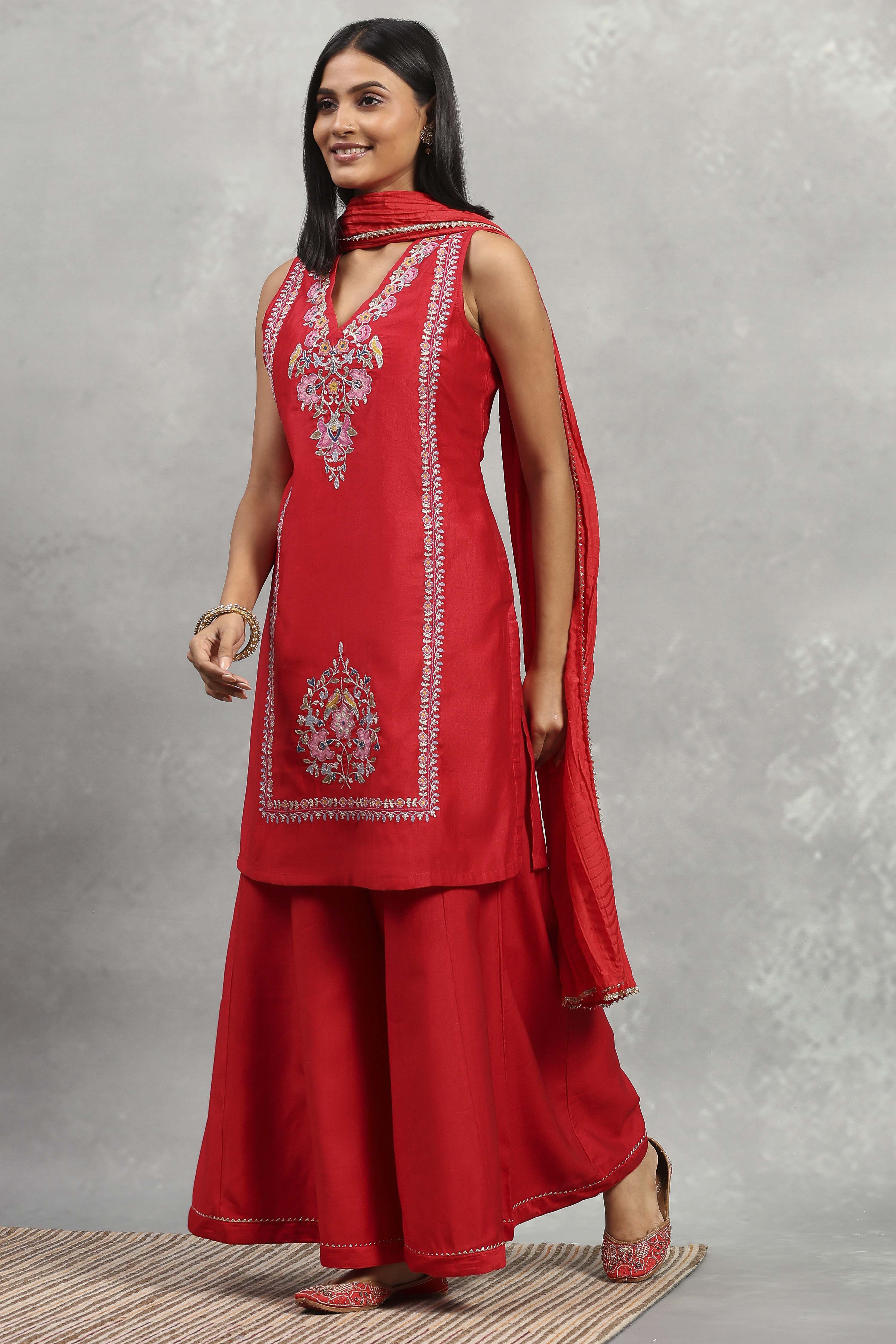 Red Polyester Solid Straight Sharara Suit Set image number 3