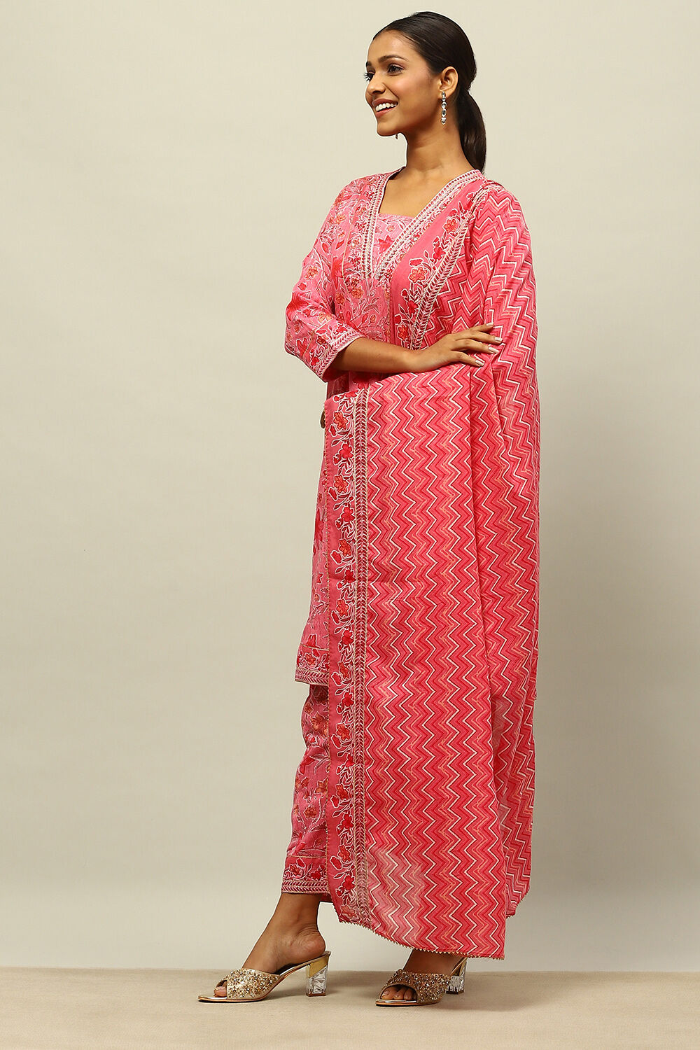 Pink Cotton Lurex A-Line Printed Kurta Salwar Suit Set image number 3