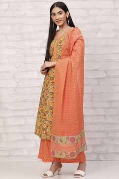 Mustard Straight Printed Suit Set image number 5