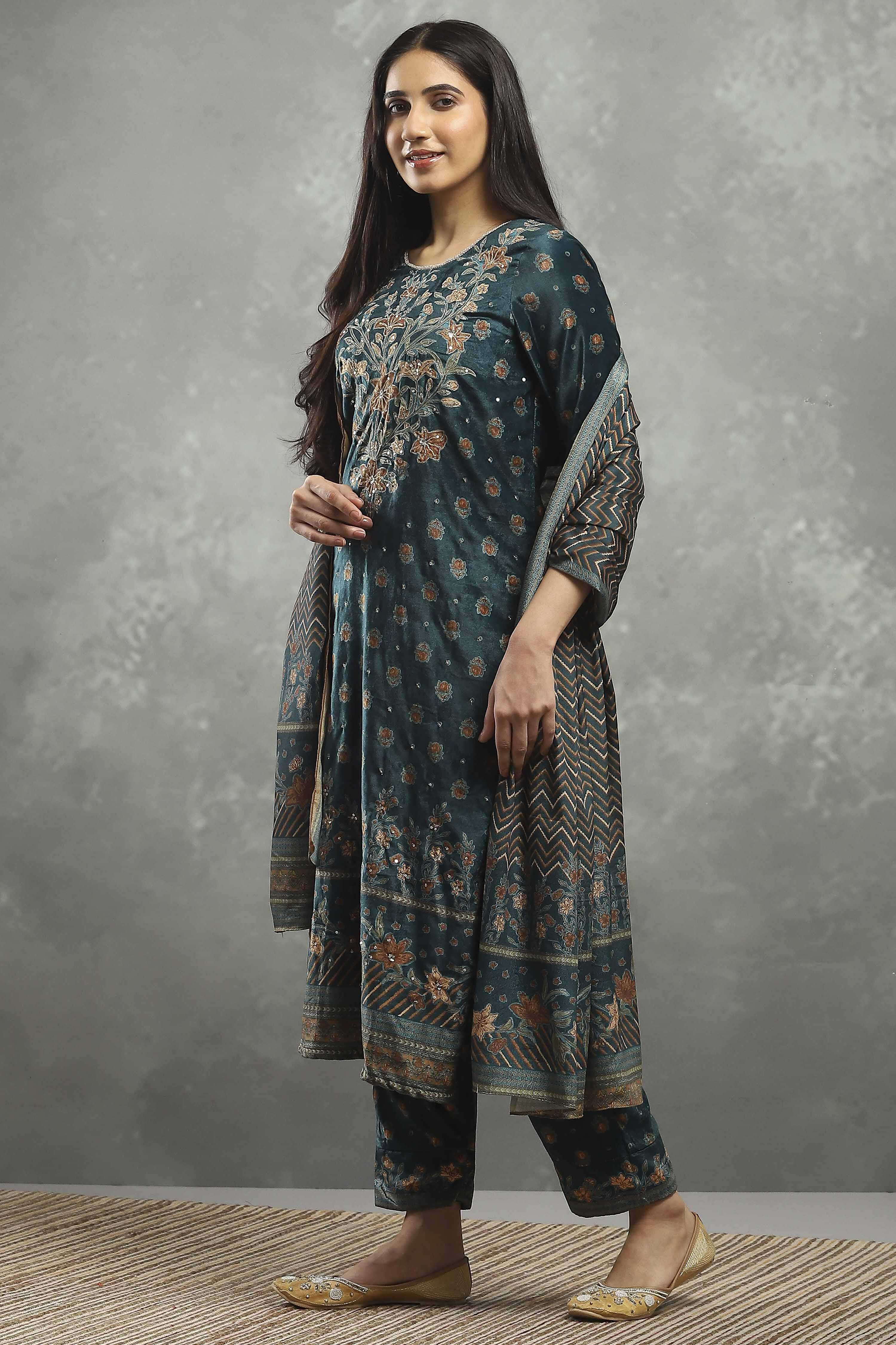 Green Polyester Printed Straight Suit Set image number 3