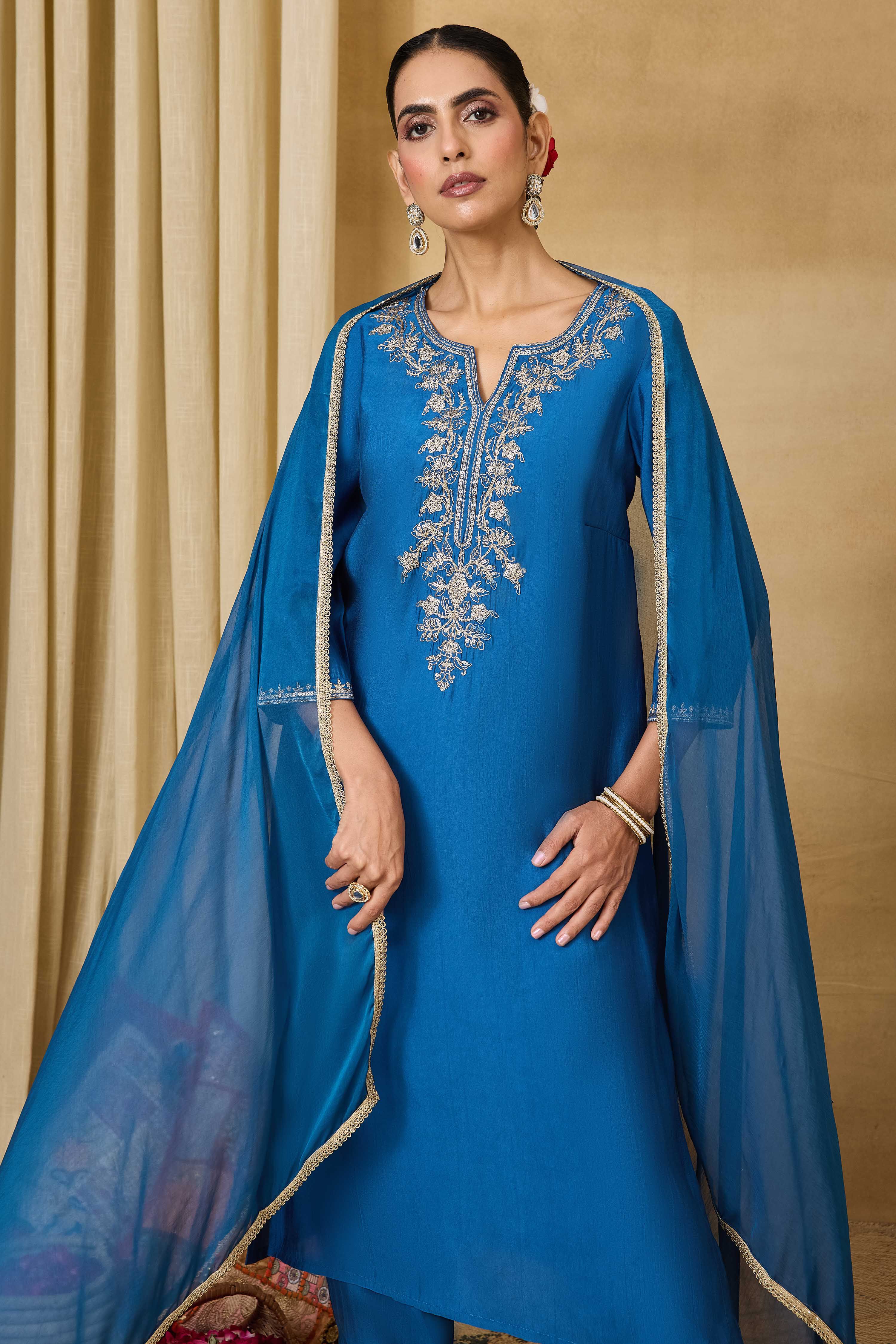 Blue Viscose Blend Straight Solid Suit Set image number 6