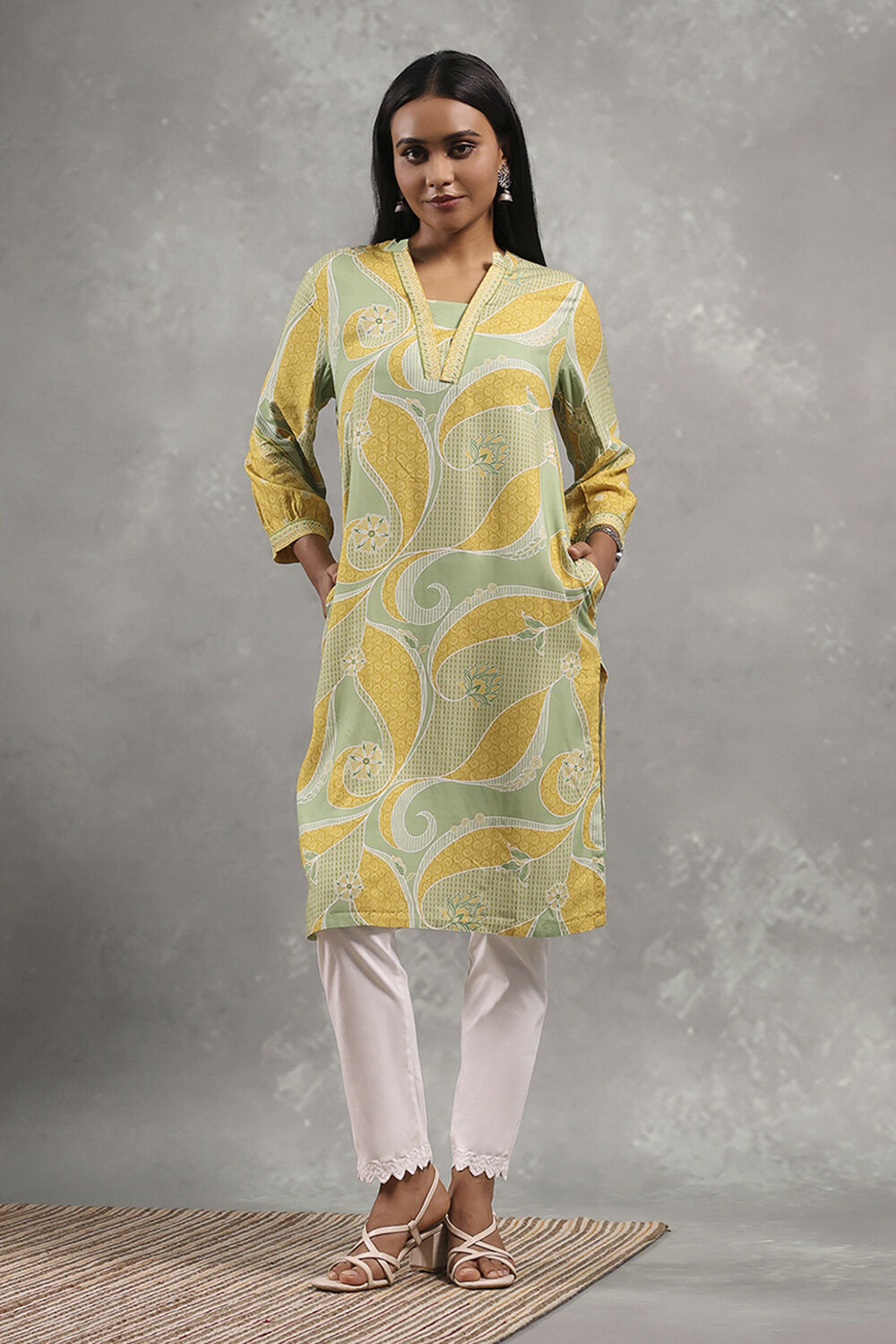 Green and Yellow Printed Straight Kurta image number 0