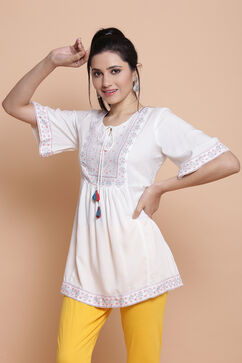 Off White Viscose Rayon Short Top image number 2