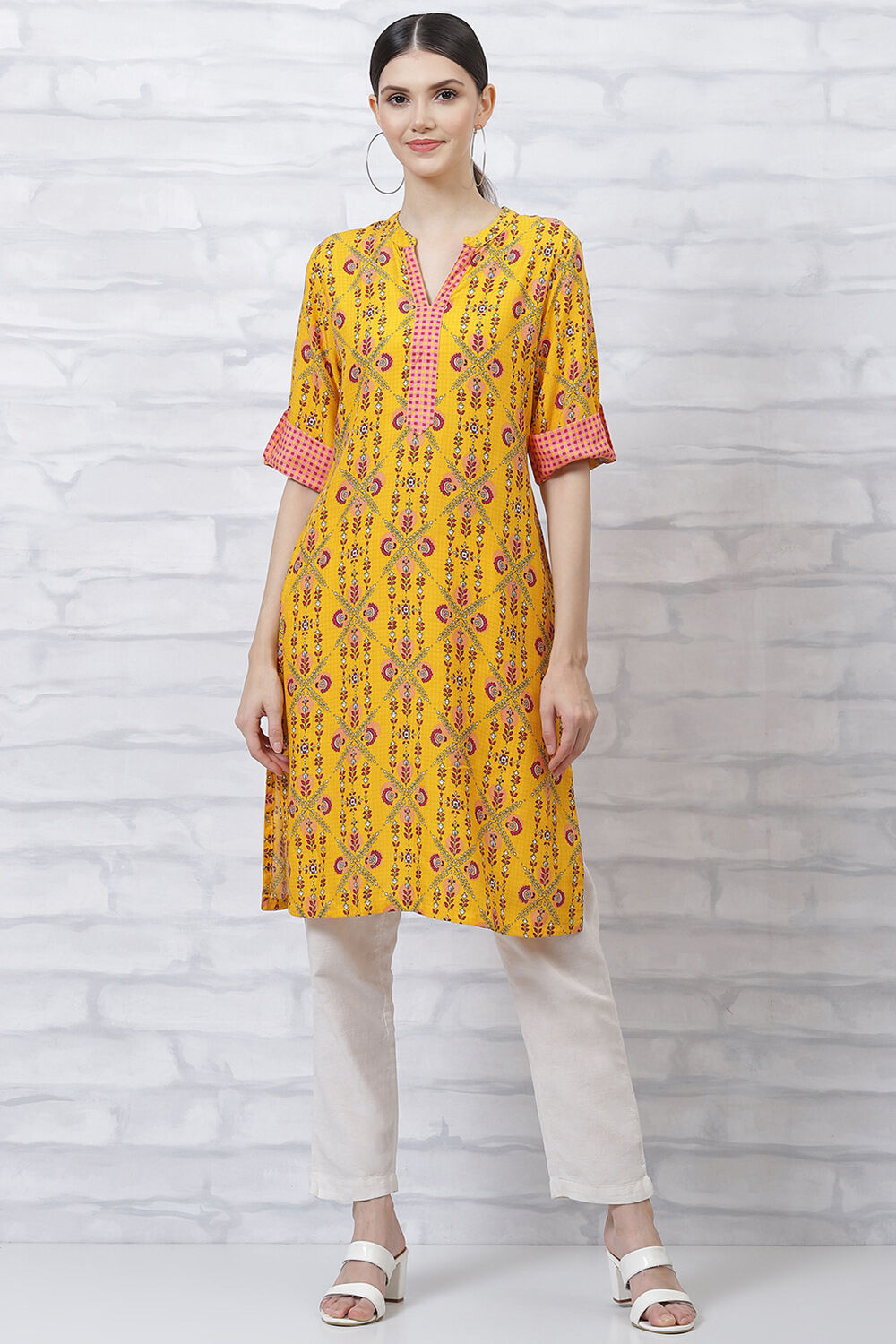 Liva brand cheap kurtis online