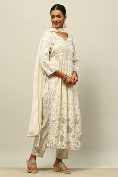 Off White Rayon Gathered Printed Kurta Palazzo Suit Set image number 5