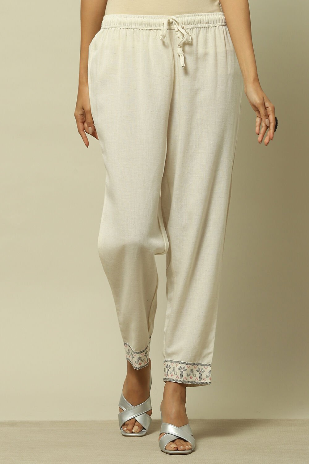 Off-White Viscose Solid Straight Fit Palazzo image number 5