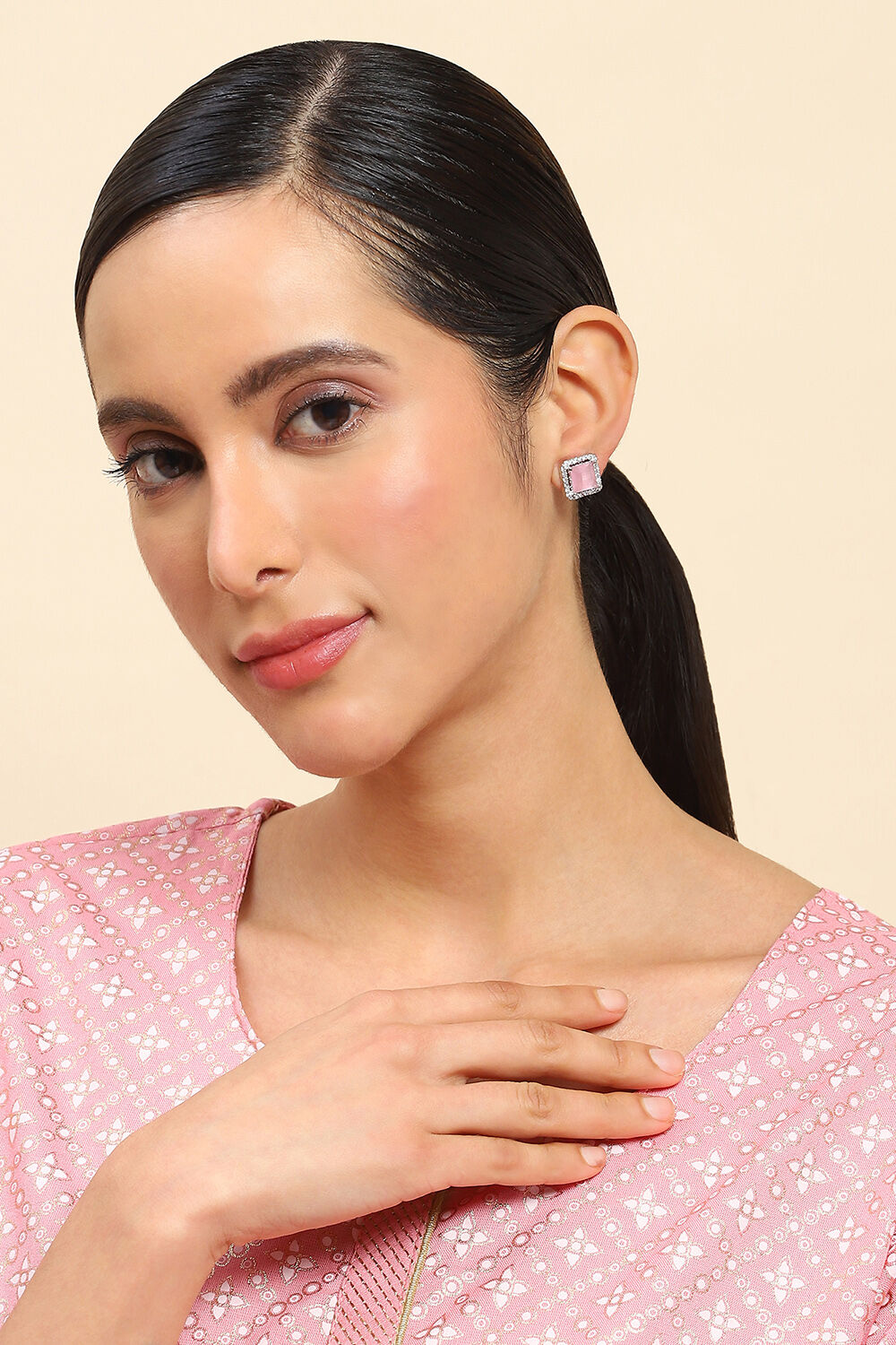 Light Pink Alloy Studs image number 3