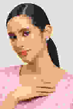 Light Pink Alloy Studs image number 3