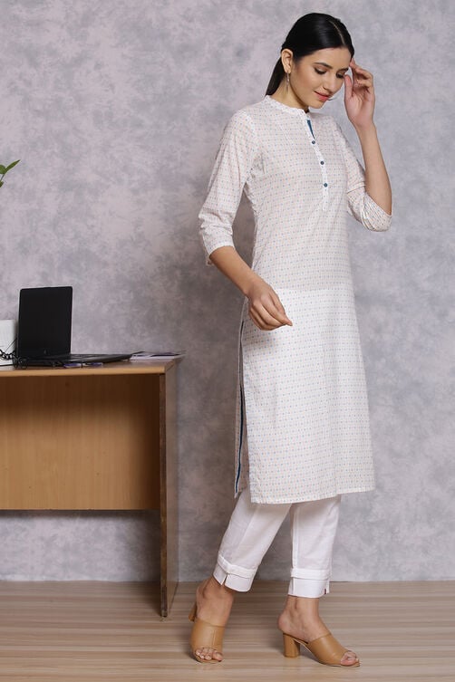 White Cotton And Cambric Straight Kurta image number 4