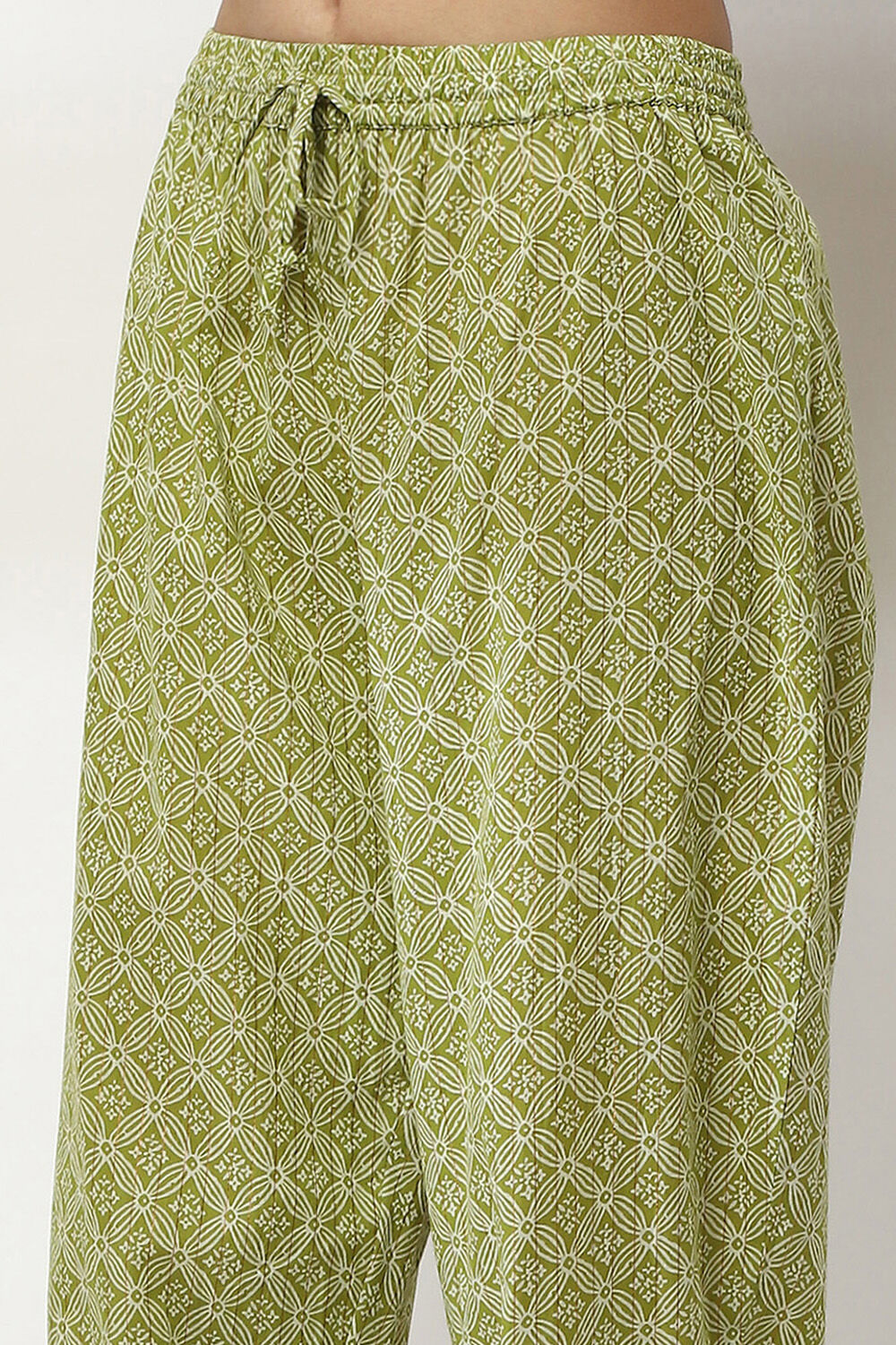 Green Cotton Printed Straight Suit Set image number 2