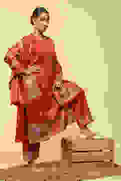 Rust-Red Acrylic Straight Yarn Dyed Kurta Palazzo Suit Set image number 7