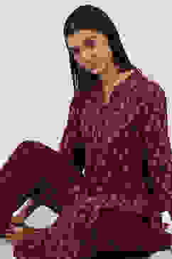 Red Cotton Blend Straight Kurta Set image number 0