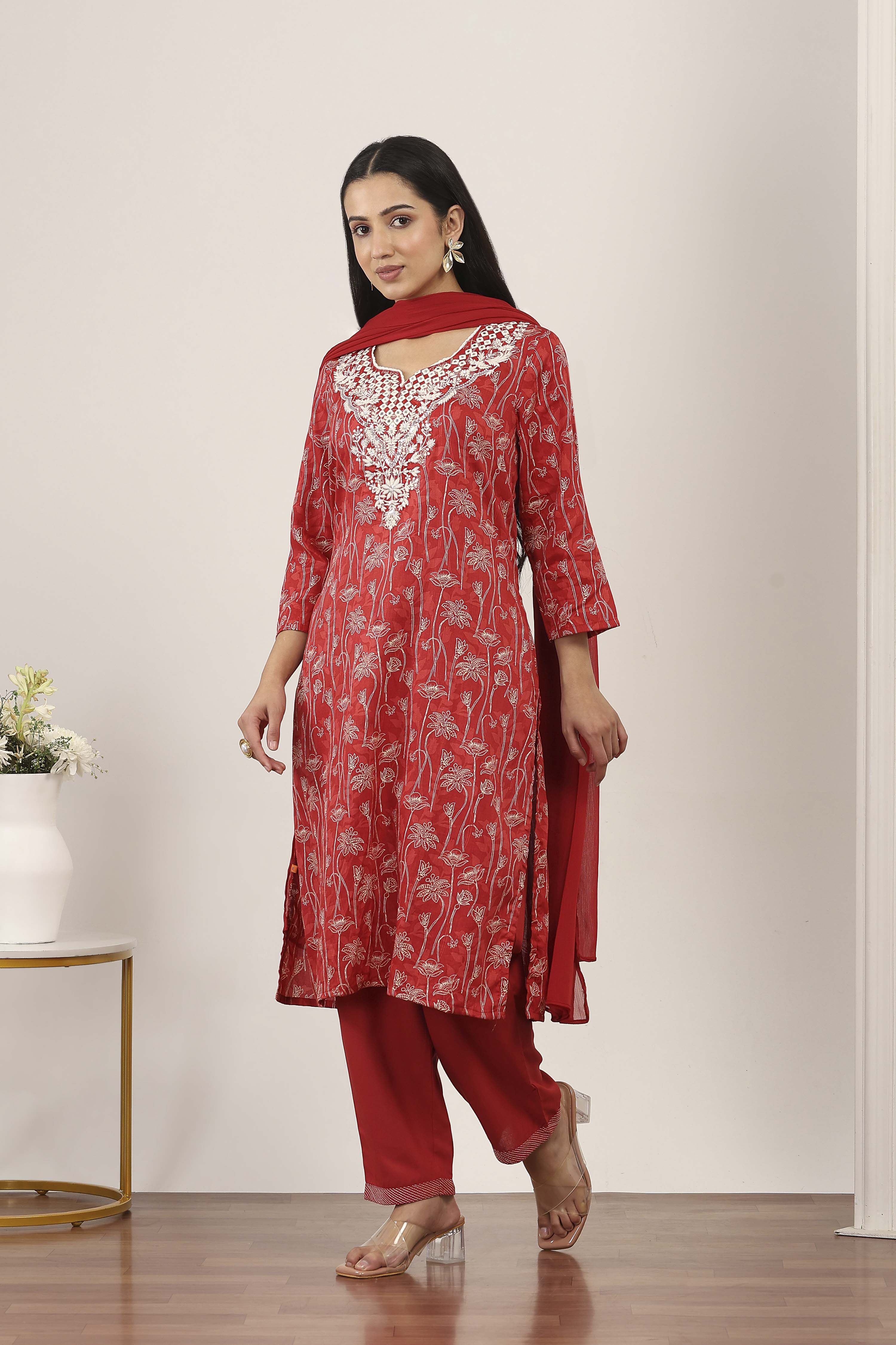 Red Cotton Straight Suit Sets image number 3
