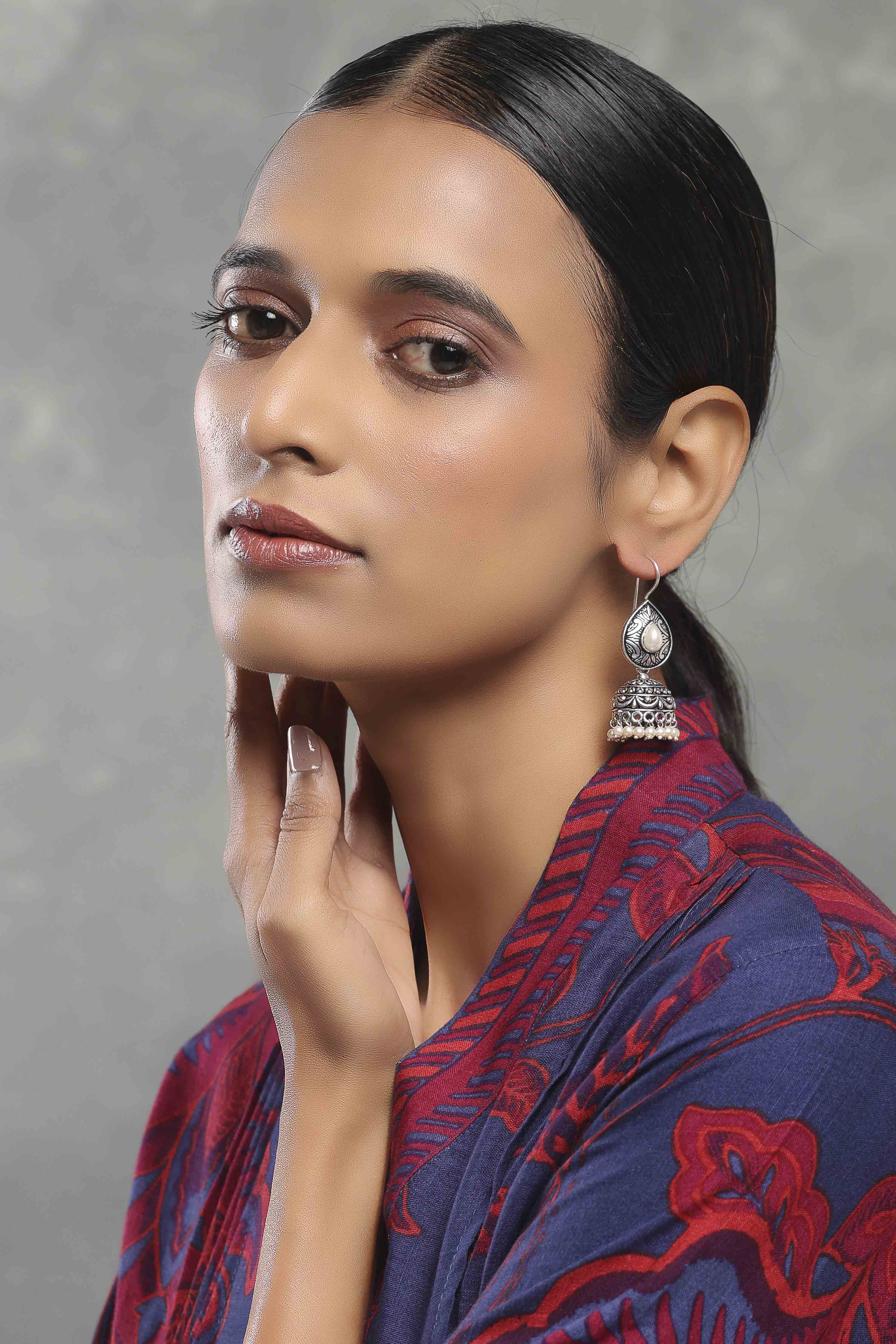 Pearl Brass Jhumka image number 3