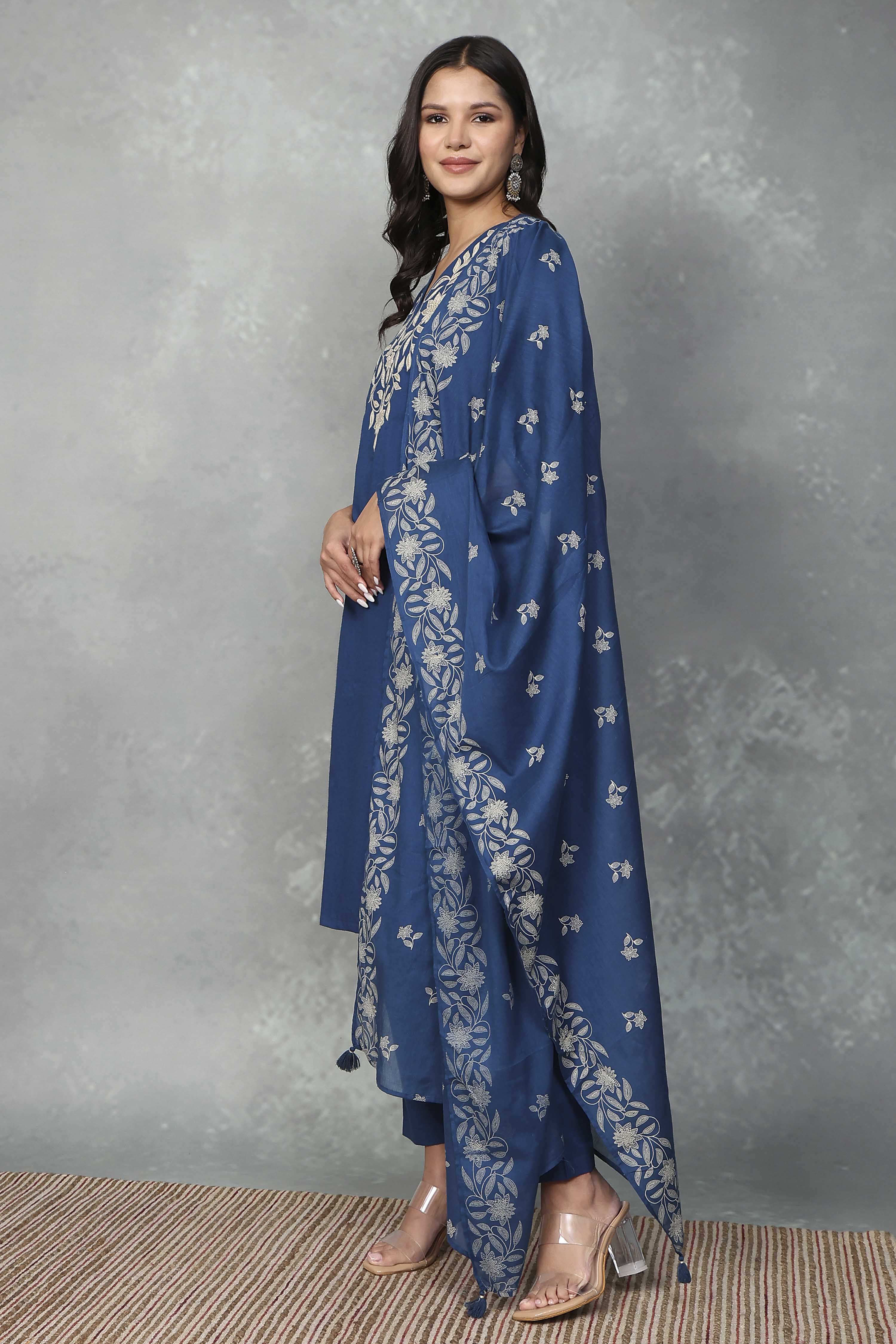 Blue Cotton Straight Suit Sets image number 3