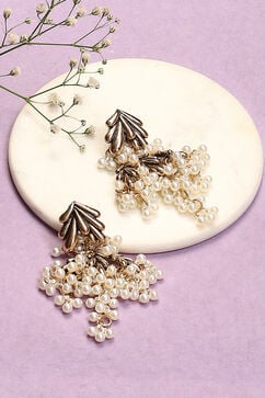 Pearl Gold Alloy Earrings image number 0