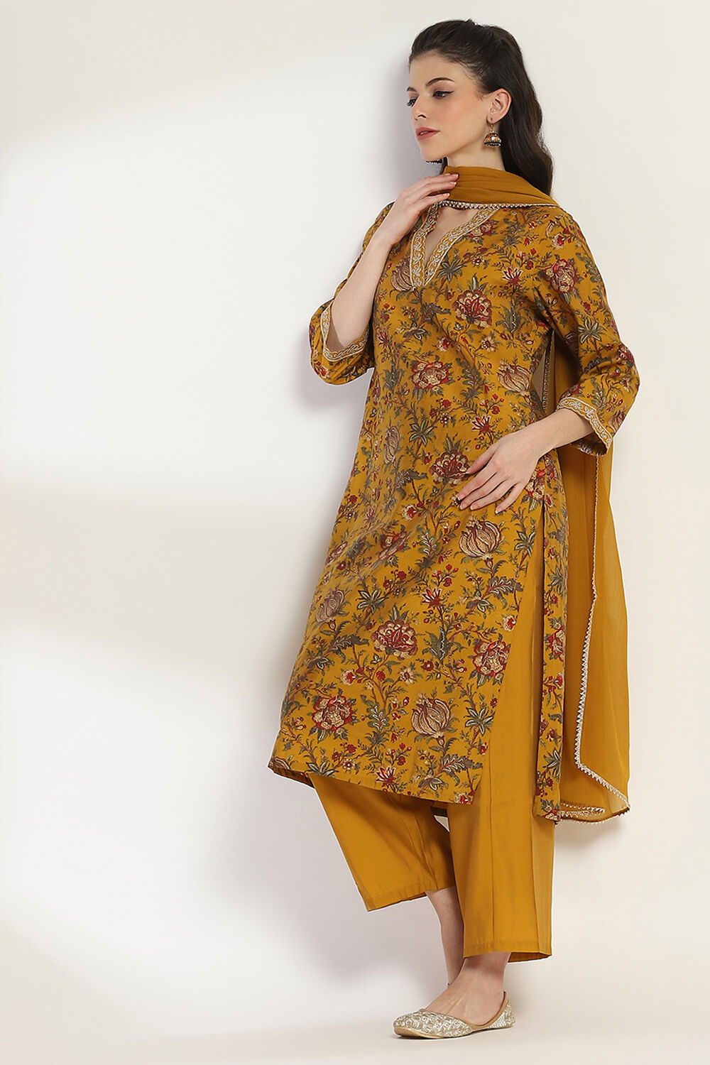 Yellow Cotton Blend Straight Suit Set image number 0