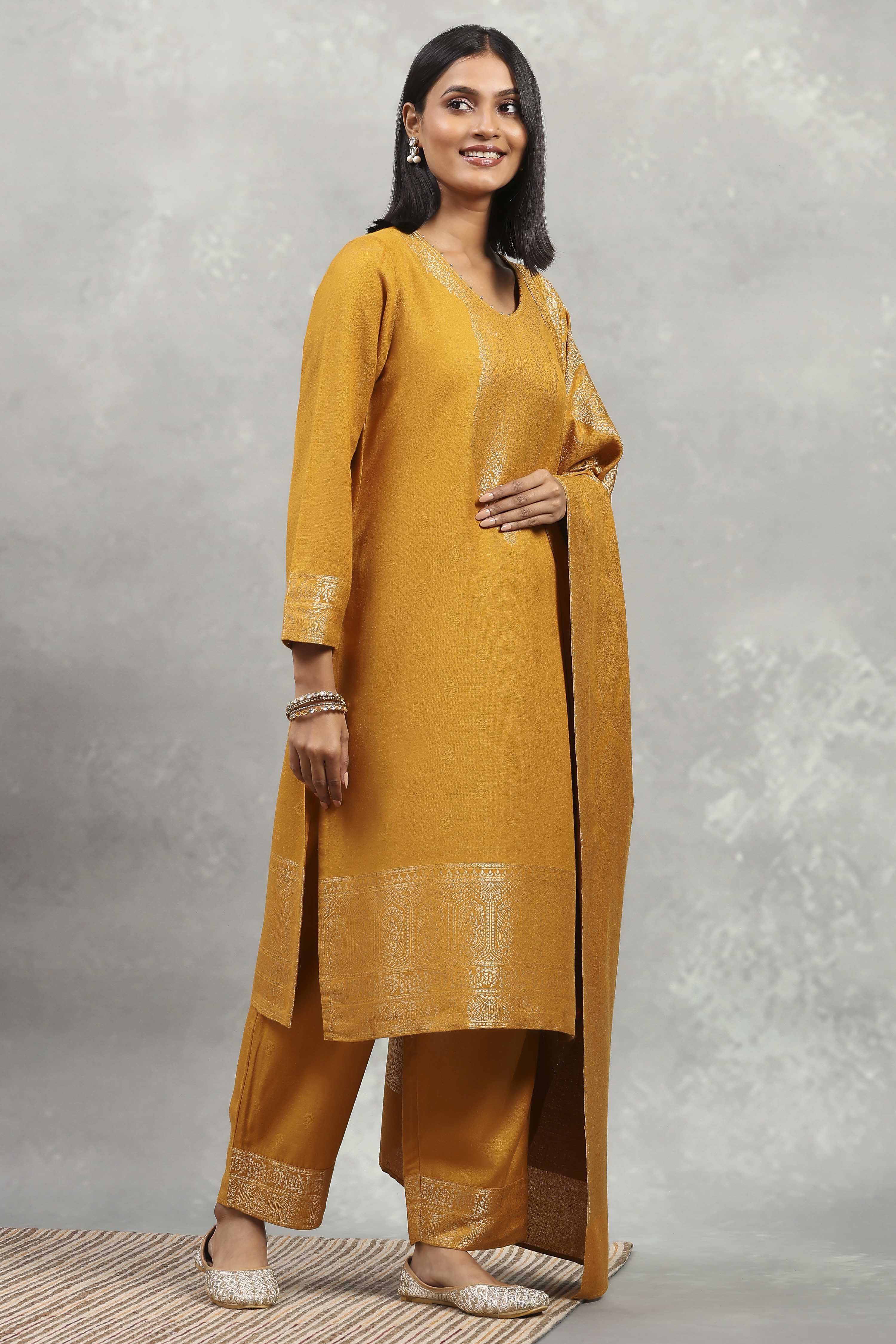 Yellow Polyester Yarndyed Straight Suit Set image number 5