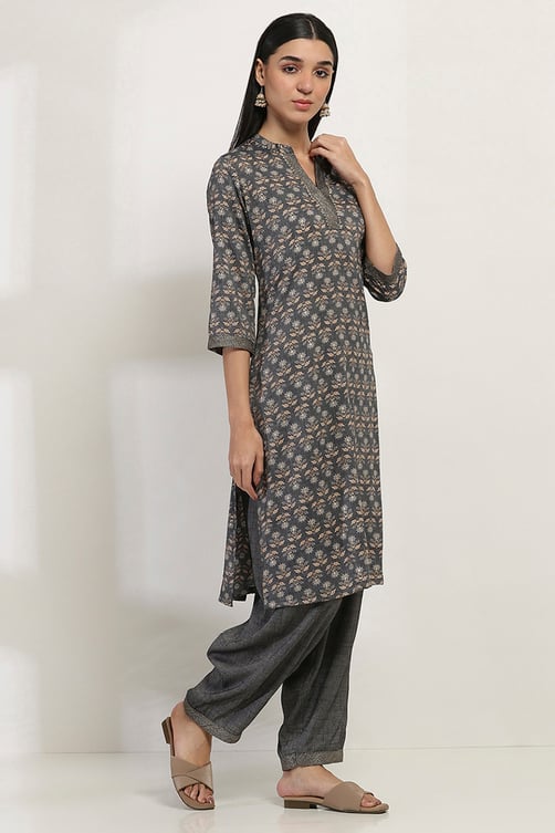 Maroon Printed Straight Kurta Set image number 5