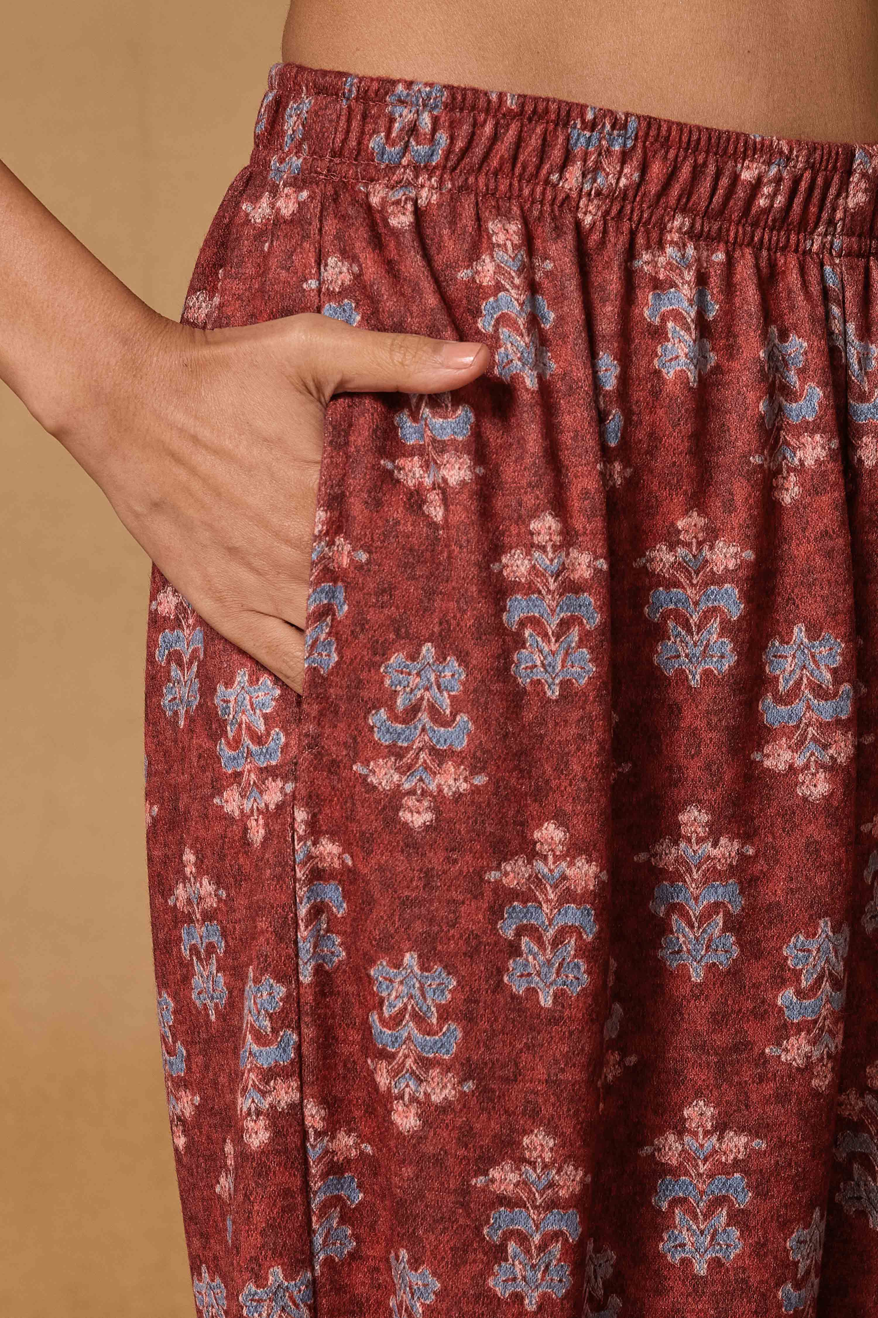 Red Polyester Straight Printed Suit Set image number 2