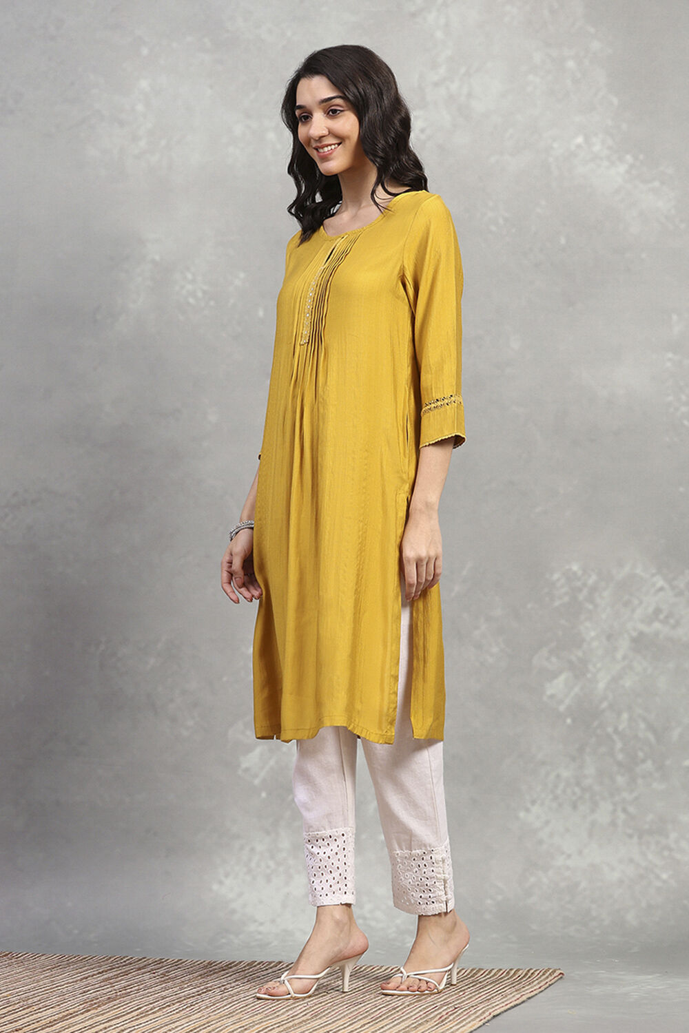 Blue Solid Straight Kurta image number 2