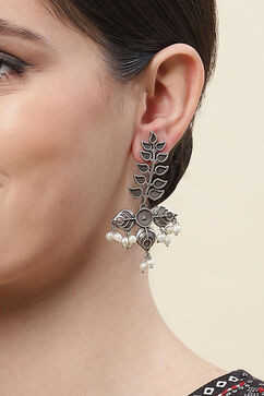 Oxidised Alloy Earrings image number 1