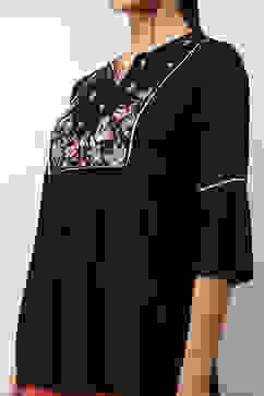 Black Solid Gathered Straight Top image number 1