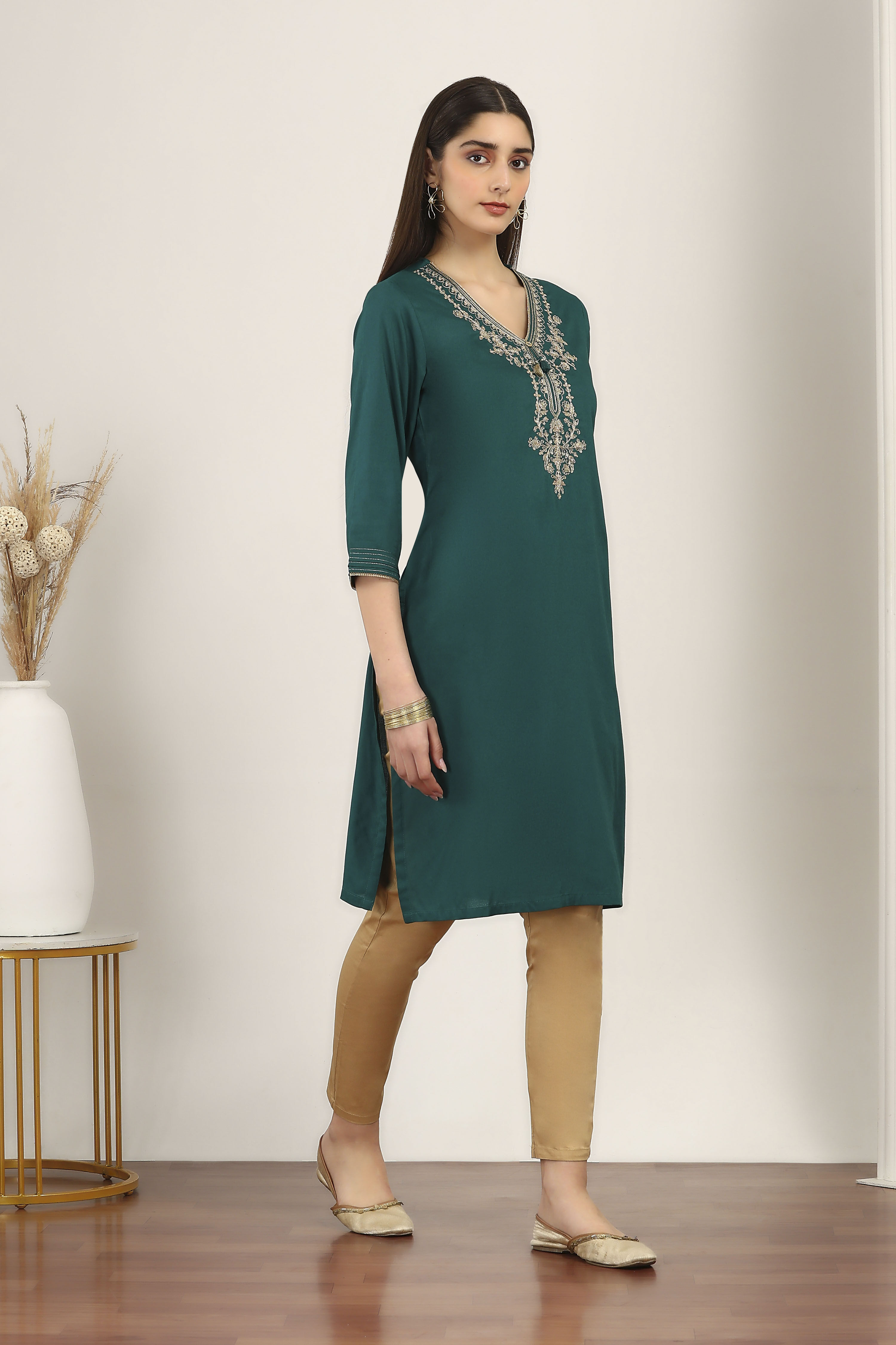 Green Rayon Straight Kurtas image number 4