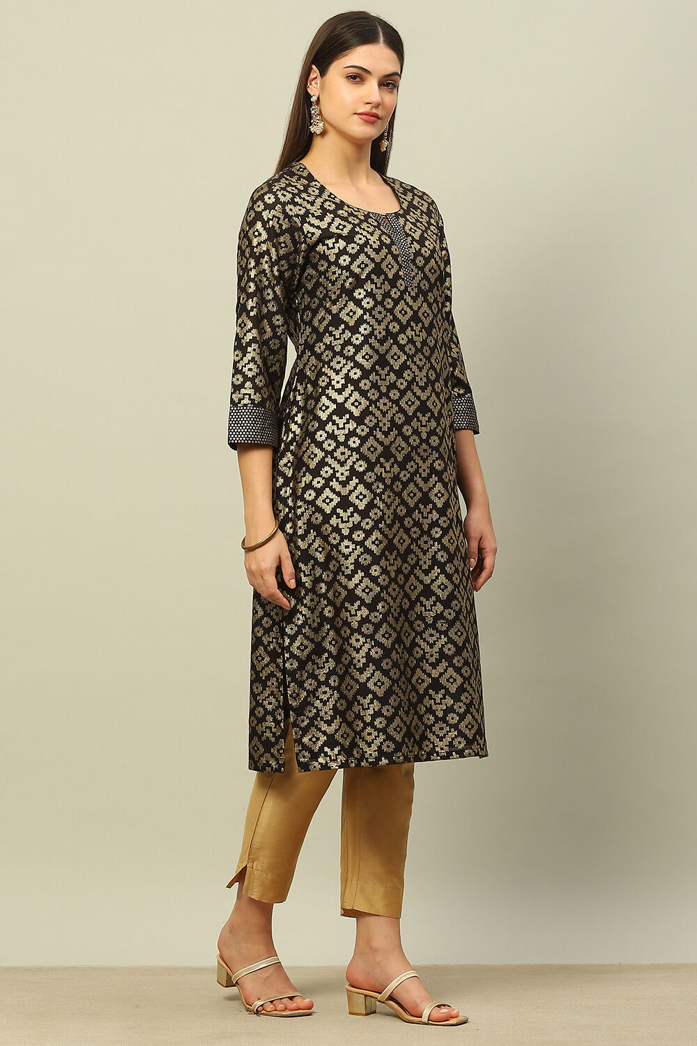 Maroon Cotton Printed Straight Kurta image number 4