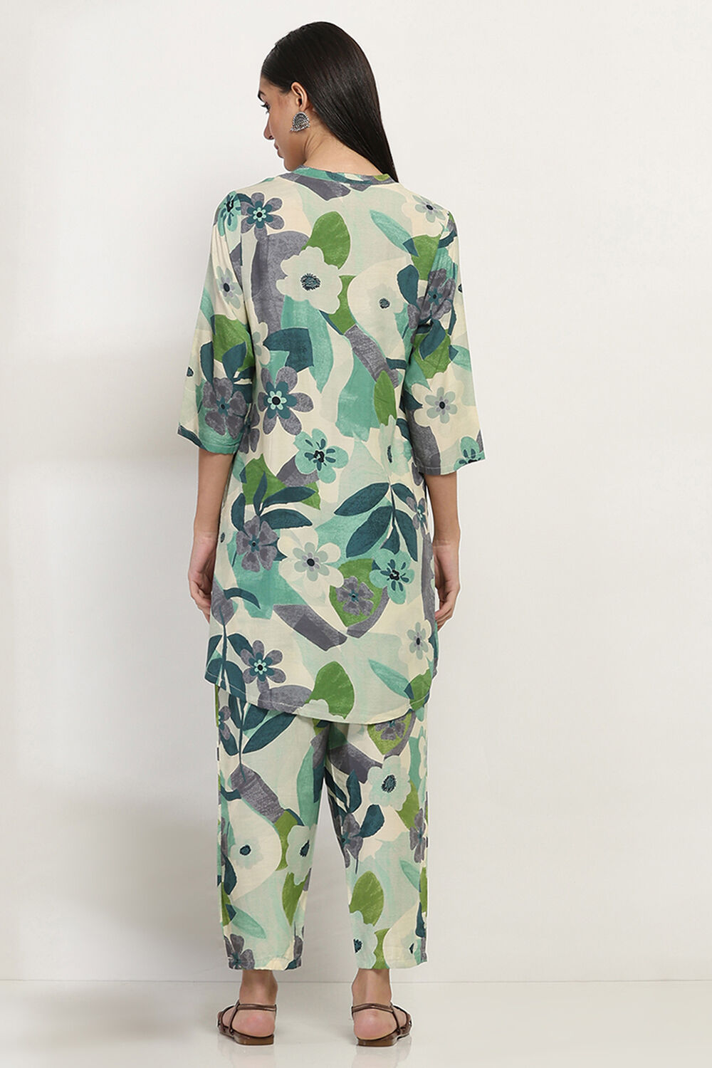 Aqua Printed Straight Co-ord Set image number 4