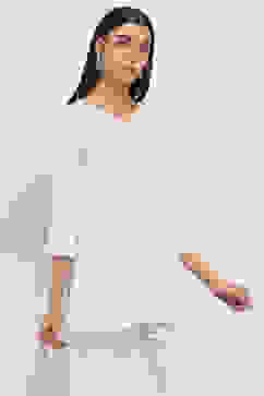 White Viscose Rayon Flared Kurti image number 4