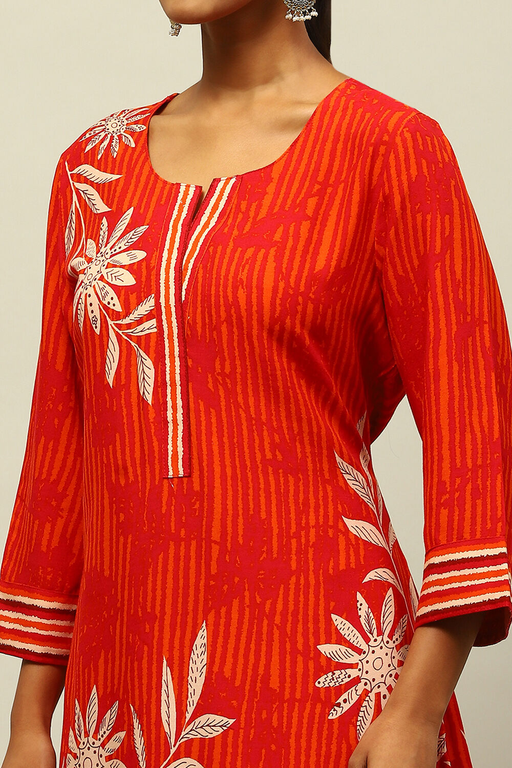 Red Rayon Printed Straight Suit Set image number 1