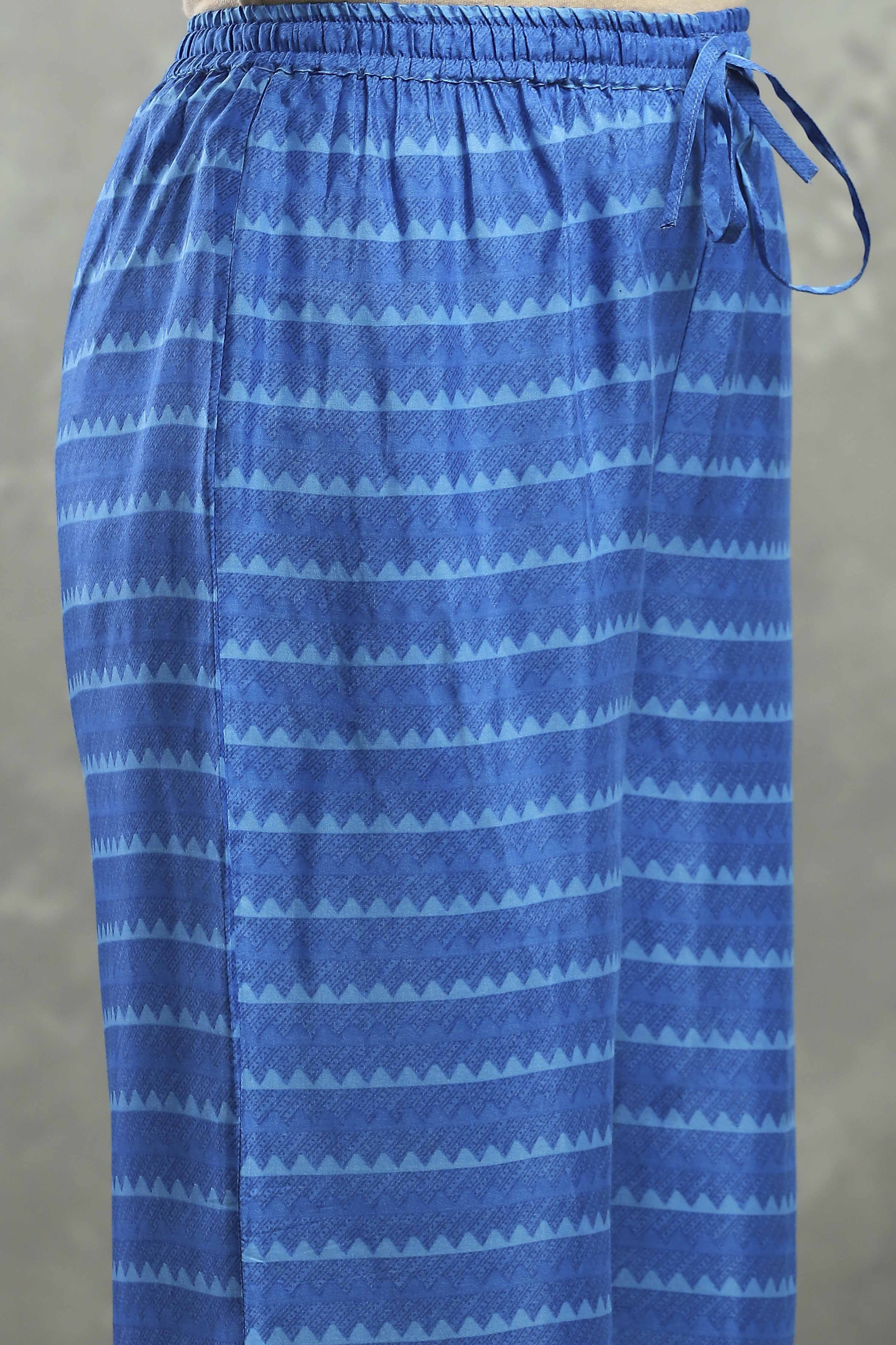 Blue Viscose Straight Kurta Pants Set image number 2