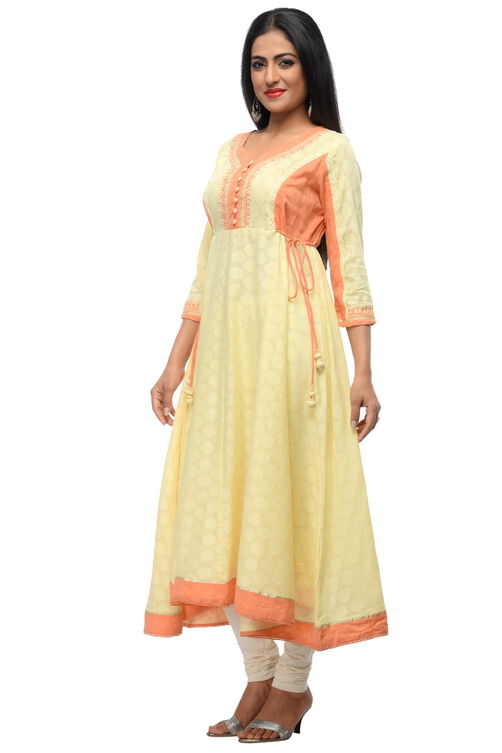 Cream Cotton Flared Kurta image number 1